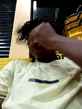 Snapshot of Thasmien chatting on 02/22/26, 01:29 Thasmien online show from 02/22/26, 01:29