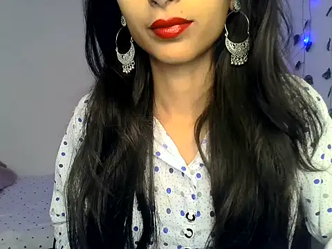 Snapshot of SIKSHA_SINGH chatting on 03/06/26, 05:59 SIKSHA SINGH online show from 03/06/26, 05:59