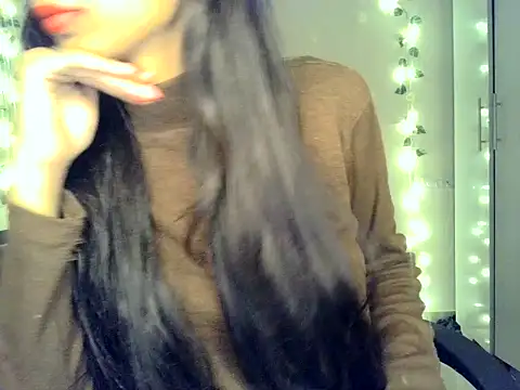 Snapshot of SIKSHA_SINGH chatting on 04/08/26, 02:39 SIKSHA SINGH online show from 04/08/26, 02:39