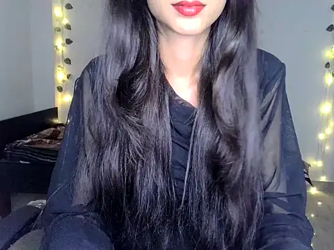 Snapshot of SIKSHA_SINGH chatting on 06/06/26, 11:04 SIKSHA SINGH online show from 06/06/26, 11:04