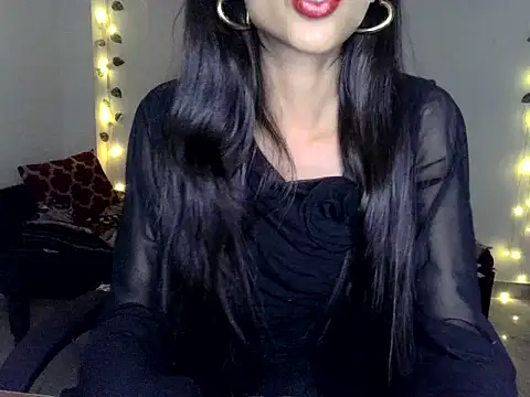 Snapshot of SIKSHA_SINGH chatting on 06/06/26, 11:09 SIKSHA SINGH online show from 06/06/26, 11:09