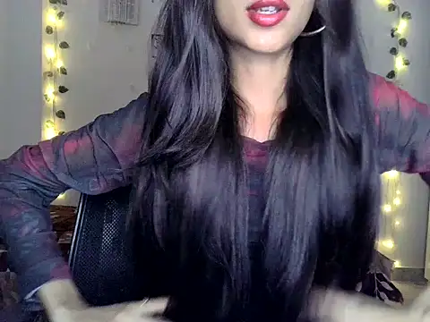SIKSHA SINGH online show from 06/11/26, 12:32