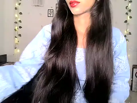 SIKSHA SINGH online show from 07/24/26, 07:01