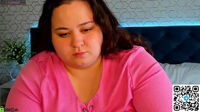 Snapshot of MoonlitAdele chatting on 03/28/26, 01:27 MoonlitAdele online show from 03/28/26, 01:27