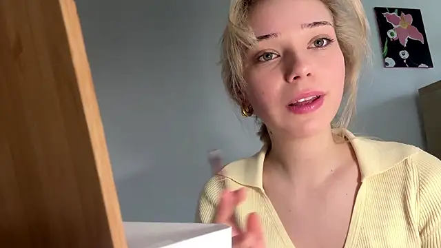 Snapshot of SourMidday chatting on 03/07/26, 08:11 SourMidday online show from 03/07/26, 08:11