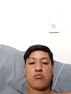 Snapshot of JoniXxX_ chatting on 04/14/26, 08:37 JoniXxX online show from 04/14/26, 08:37