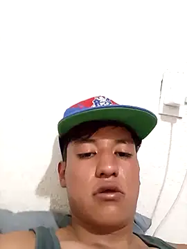 Snapshot of JoniXxX_ chatting on 04/23/26, 06:43 JoniXxX online show from 04/23/26, 06:43