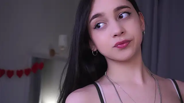 Snapshot of ThiCostin chatting on 02/27/26, 03:56 ThiCostin online show from 02/27/26, 03:56