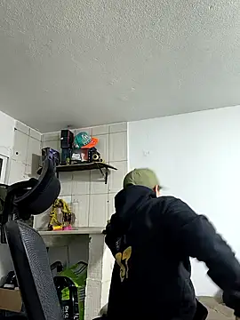 Snapshot of novin99 chatting on 04/08/26, 04:23 novin99 online show from 04/08/26, 04:23