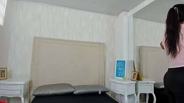 Snapshot of FernandaAvilax chatting on 04/24/26, 07:27 FernandaAvilax online show from 04/24/26, 07:27