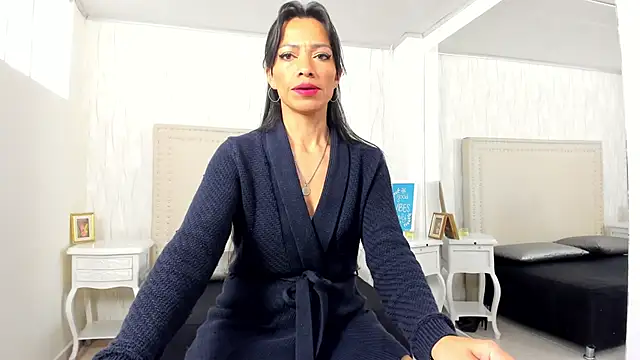 Snapshot of FernandaAvilax chatting on 05/11/26, 07:33 FernandaAvilax online show from 05/11/26, 07:33