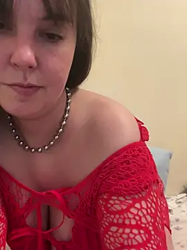 Snapshot of h_oney4411 chatting on 03/17/26, 05:49 h oney4411 online show from 03/17/26, 05:49