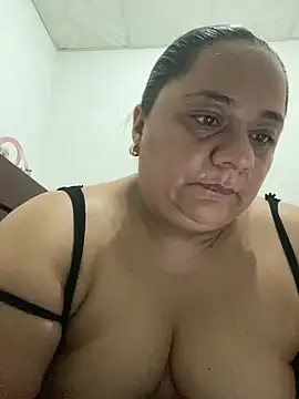 Snapshot of Melanny69x chatting on 02/25/26, 10:36 Melanny69x online show from 02/25/26, 10:36