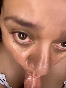 Snapshot of Melanny69x chatting on 03/21/26, 05:12 Melanny69x online show from 03/21/26, 05:12