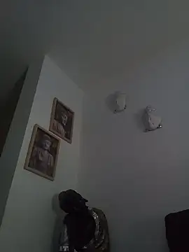 Snapshot of morenitoymorena chatting on 06/19/26, 01:15 morenitoymorena online show from 06/19/26, 01:15