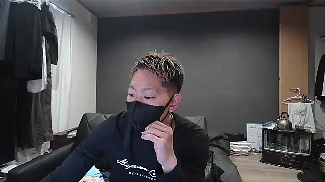 Snapshot of ryuaaaaa chatting on 03/11/26, 07:47 ryuaaaaa online show from 03/11/26, 07:47