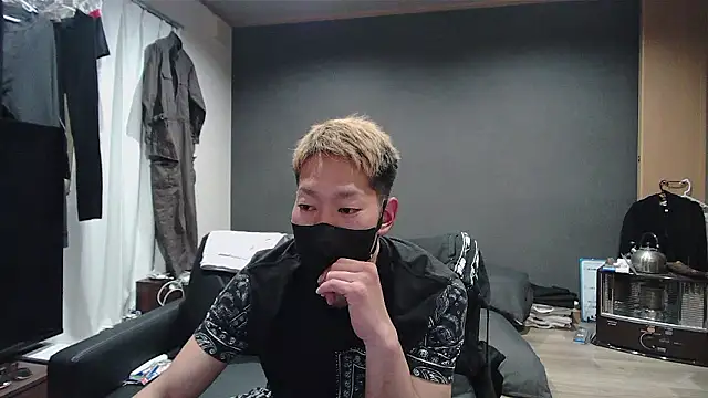 Snapshot of ryuaaaaa chatting on 03/17/26, 02:09 ryuaaaaa online show from 03/17/26, 02:09
