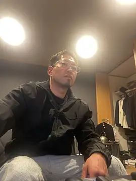 Snapshot of ryuaaaaa chatting on 03/18/26, 09:34 ryuaaaaa online show from 03/18/26, 09:34