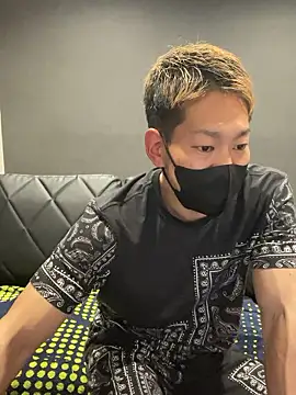 Snapshot of ryuaaaaa chatting on 03/26/26, 03:39 ryuaaaaa online show from 03/26/26, 03:39