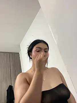scarleth marquezz online show from 05/27/26, 02:41