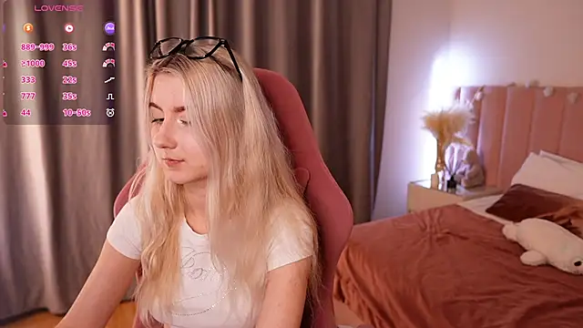 Aiko Takana online show from 02/23/26, 12:35