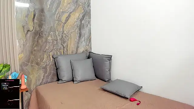 Dennise Sinclair online show from 03/31/26, 07:36