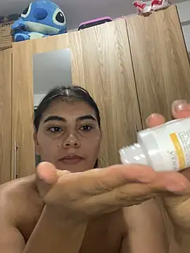 Snapshot of Alara_Key chatting on 02/27/26, 05:24 Alara Key online show from 02/27/26, 05:24