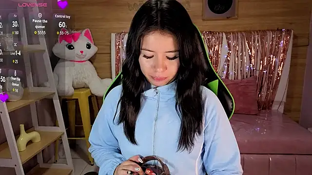 Kylia a online show from 04/12/26, 01:05