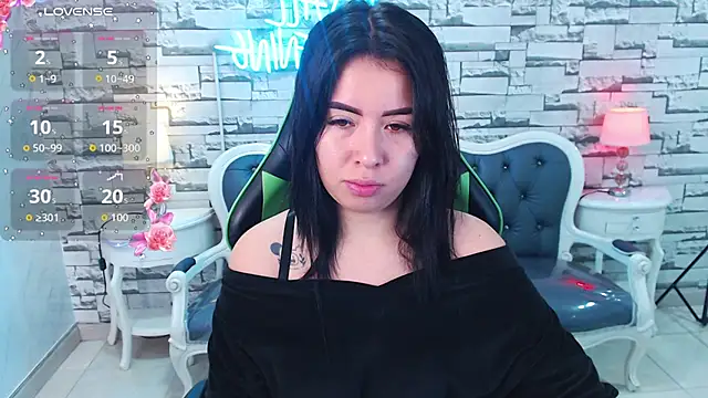 Snapshot of Kylia_a chatting on 06/23/26, 01:09 Kylia a online show from 06/23/26, 01:09