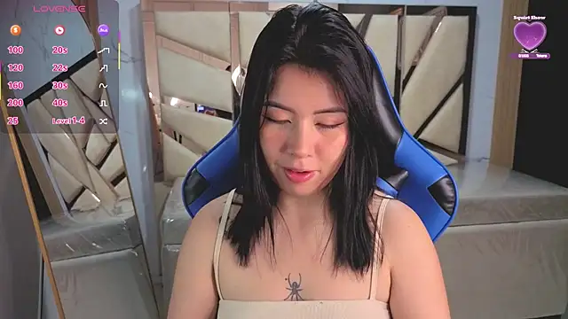 Snapshot of Kylia_a chatting on 07/14/26, 01:39 Kylia a online show from 07/14/26, 01:39