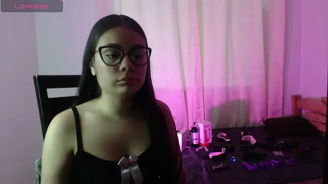 Snapshot of _Moon_rose chatting on 03/15/26, 03:40 Moon rose online show from 03/15/26, 03:40