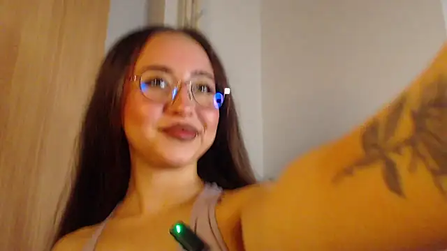 Snapshot of SPICYKC chatting on 03/25/26, 05:08 SPICYKC online show from 03/25/26, 05:08