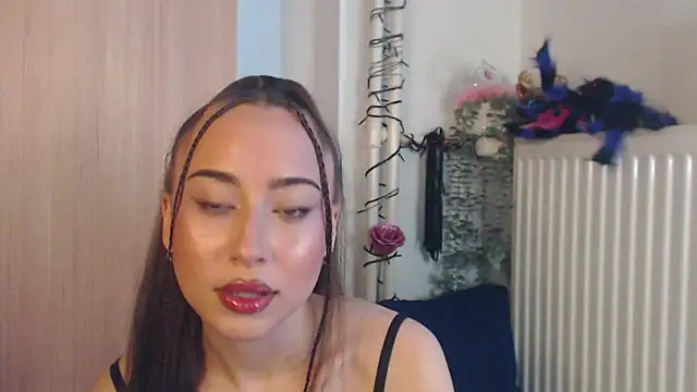 Snapshot of SPICYKC chatting on 04/05/26, 03:31 SPICYKC online show from 04/05/26, 03:31