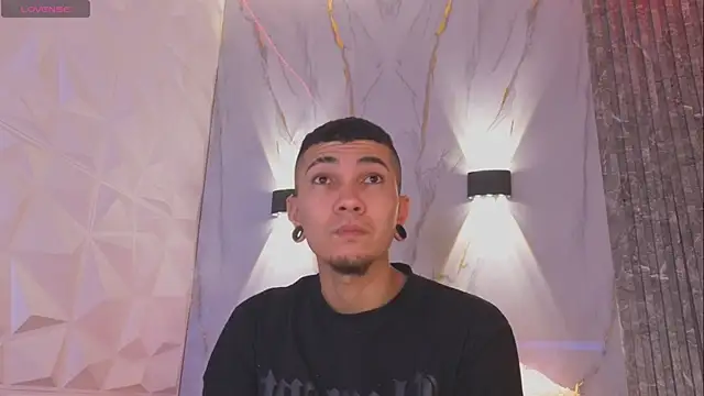 Logan and Reachel online show from 03/31/26, 11:43