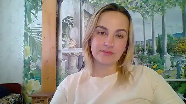 Snapshot of Rinayaii chatting on 03/02/26, 11:28 Rinayaii online show from 03/02/26, 11:28