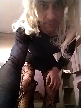 Snapshot of marti_8 chatting on 02/27/26, 04:51 marti 8 online show from 02/27/26, 04:51