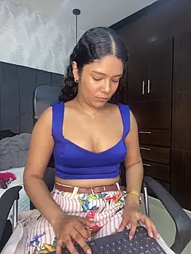 Snapshot of Miaafoxx__ chatting on 03/12/26, 07:31 Miaafoxx online show from 03/12/26, 07:31