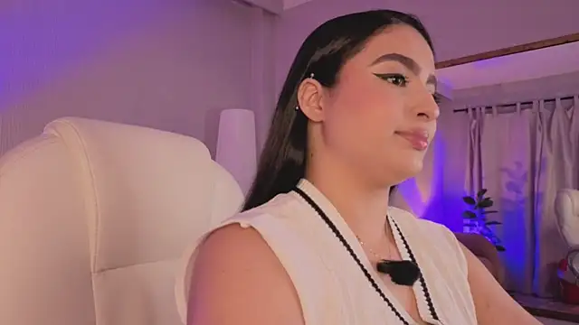 Stephany Harlot online show from 03/01/26, 10:45