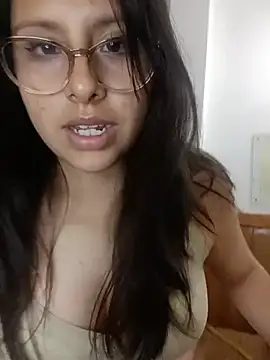 Snapshot of Rosyshadow chatting on 05/19/26, 11:55 Rosyshadow online show from 05/19/26, 11:55