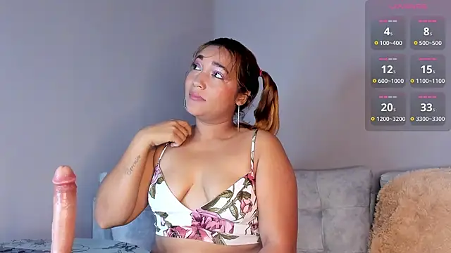 Snapshot of Miia_Grey_ chatting on 03/25/26, 01:06 Miia Grey online show from 03/25/26, 01:06