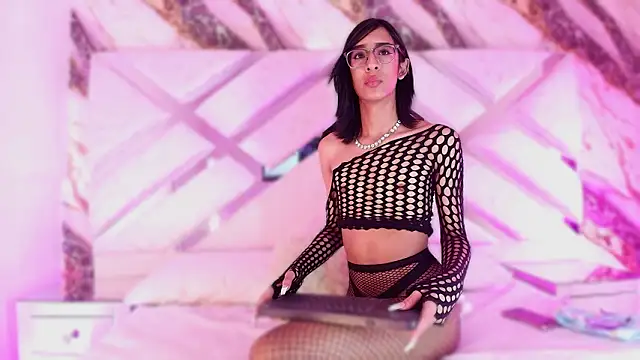 Julietta Foxx online show from 03/07/26, 08:44