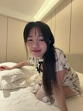 Snapshot of zhuendong000001 chatting on 04/20/26, 02:42 zhuendong000001 online show from 04/20/26, 02:42