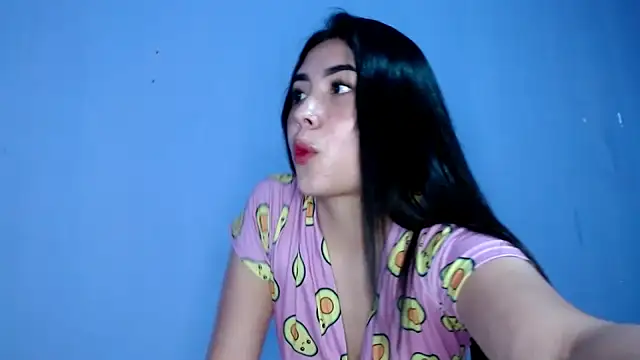 Snapshot of pau_sweethot chatting on 04/27/26, 11:52 pau sweethot online show from 04/27/26, 11:52