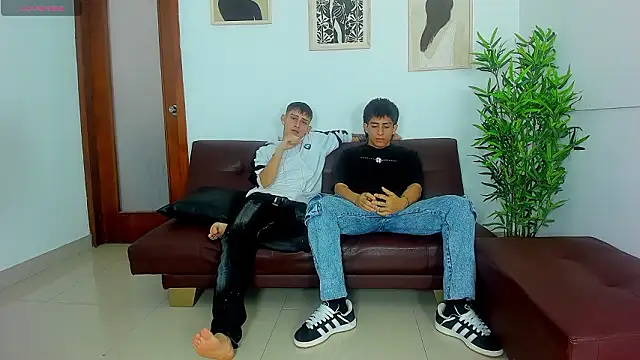 crazyhouse01 online show from 02/25/26, 07:56