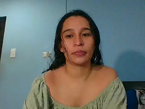 Snapshot of scarlettscottx_ chatting on 03/30/26, 02:01 scarlettscottx online show from 03/30/26, 02:01