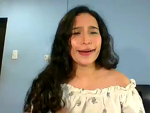 Snapshot of scarlettscottx_ chatting on 03/31/26, 02:24 scarlettscottx online show from 03/31/26, 02:24