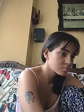 Snapshot of sara_cute_so chatting on 06/26/26, 05:28 sara cute so online show from 06/26/26, 05:28