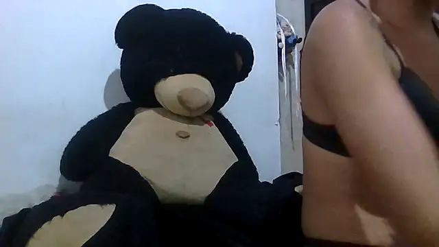 yesica2507 online show from 07/08/26, 12:42