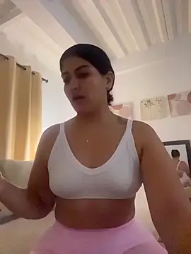 EmiliaVincenzo online show from 03/12/26, 10:21