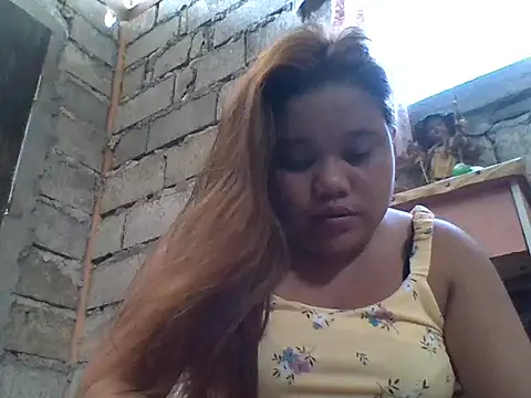 Snapshot of sweetlyn31 chatting on 06/18/26, 05:41 sweetlyn31 online show from 06/18/26, 05:41